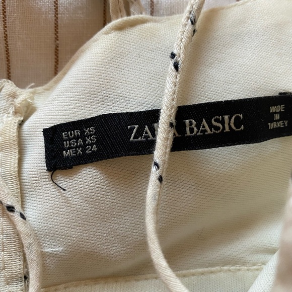 Striped midi dress with front tie - Picture 2 of 6